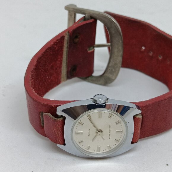 VINTAGE Timex Manual Wind Women\'s 24 mm Silver Tone Red Leather Bund Strap Watch